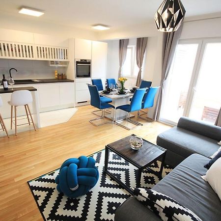 Apartman Ela Makarska Exteriör bild