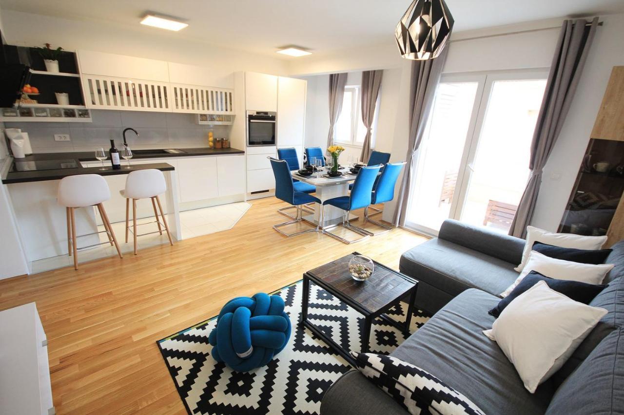 Apartman Ela Makarska Exteriör bild